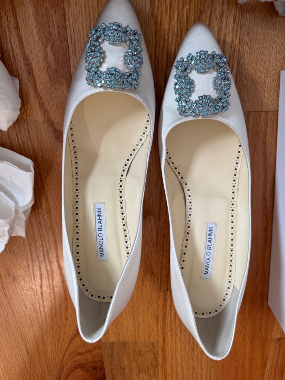 Manolo Blahnik Hangisi Bride 50 White Satin Pumps Size 43 US 13 - Picture 3 of 16